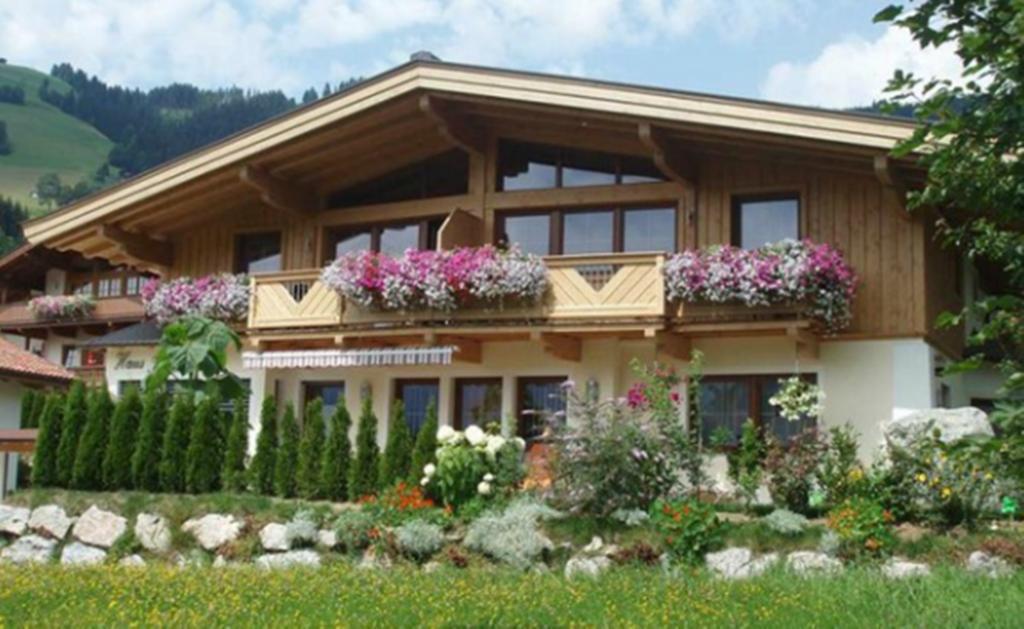 Appartement Annemarie Brixen im Thale Exterior photo